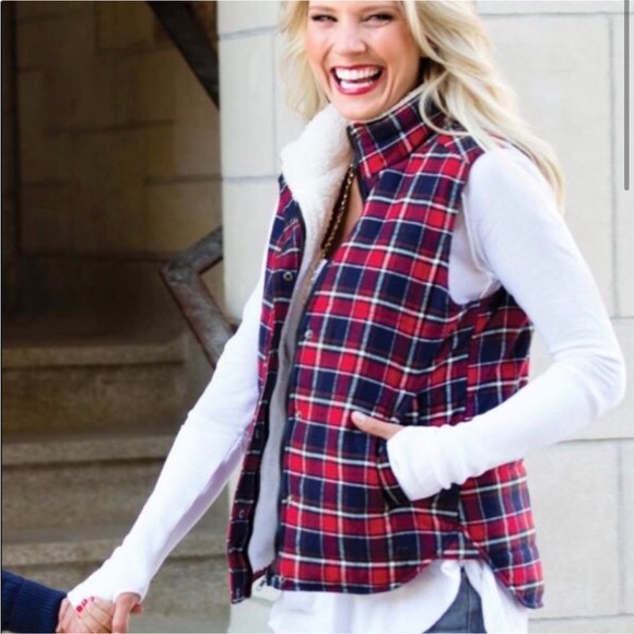Altar'd State Jackets & Blazers - Altar’d State plaid puffer vest Fur Lined Preppy Ski Mountains Hiking Outdoor